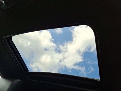 Used 2018 Chevrolet Camaro SS image 22