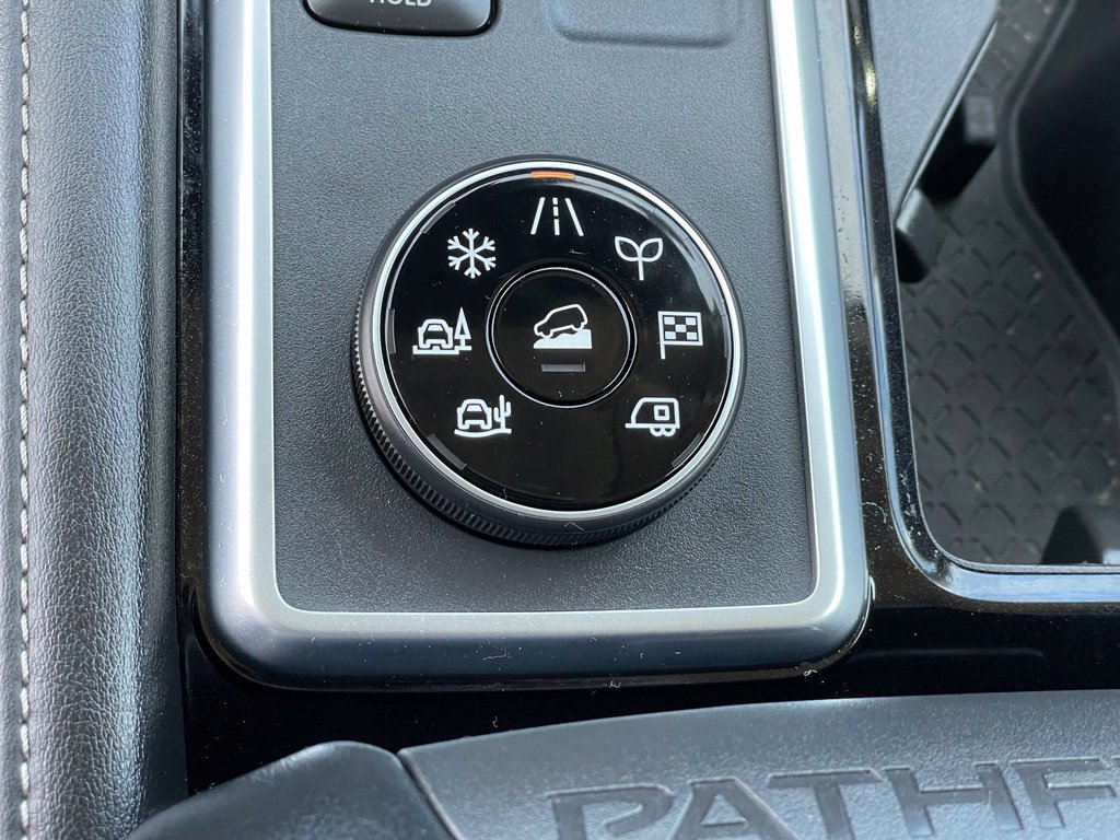 Certified 2024 Nissan Pathfinder SV w/ SV Premium Package AWD/4WD image 27