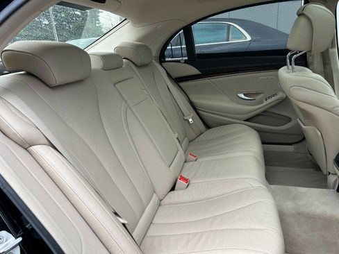 Used 2014 Mercedes-Benz S 550 Sedan w/ Premium 1 Package image 18