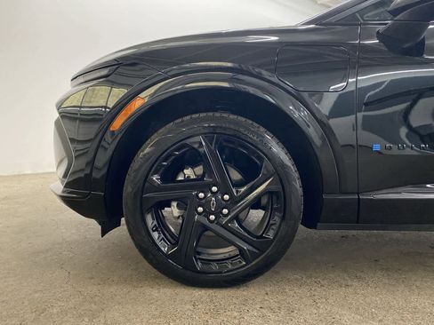 Used 2024 Chevrolet Equinox EV RS image 12