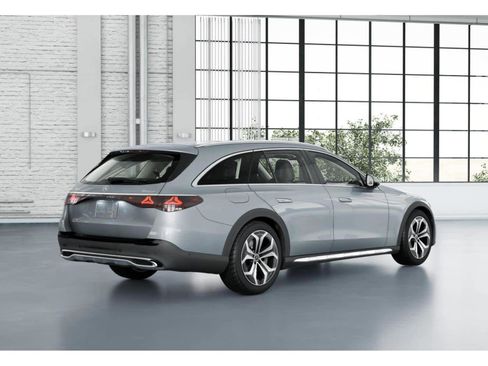 Used 2025 Mercedes-Benz E 450 4MATIC All-Terrain Wagon image 41