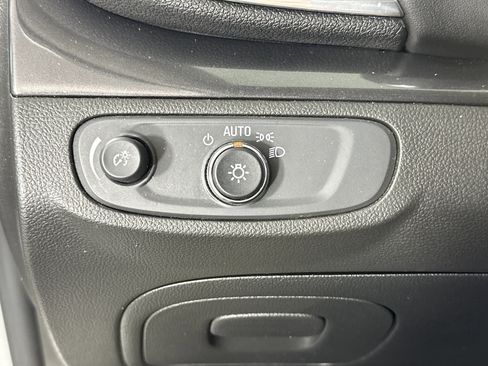 Used 2022 Buick Encore Preferred w/ Safety Package image 26