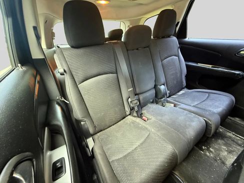 Used 2013 Dodge Journey SXT w/ Flexible Seating Group FWD image 18