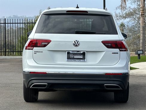 Used 2021 Volkswagen Tiguan SEL image 4