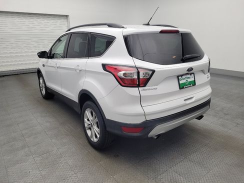 Used 2018 Ford Escape SE FWD image 5