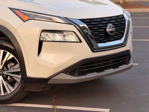 Used 2023 Nissan Rogue SV AWD/4WD image 6