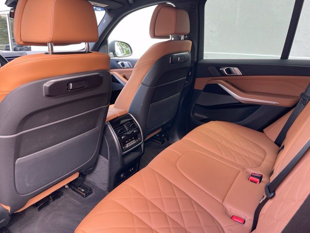Used 2026 BMW X5 xDrive50e AWD/4WD image 8