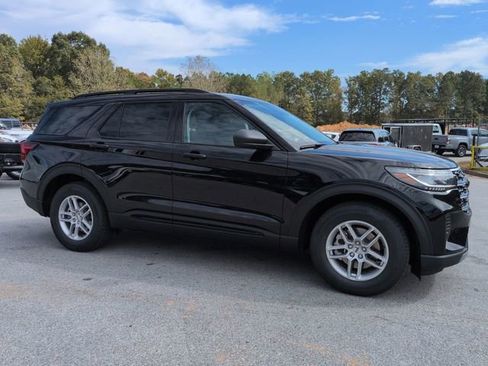 New 2026 Ford Explorer Active image 2