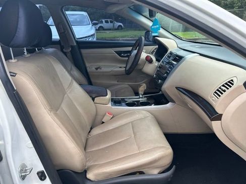 Used 2015 Nissan Altima 2.5 SL w/ Moonroof Package FWD image 11