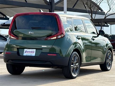Used 2021 Kia Soul EX image 8