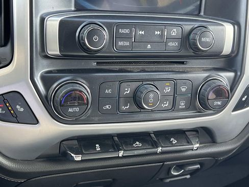Used 2017 GMC Sierra 1500 SLE w/ SLE Value Package AWD/4WD image 18