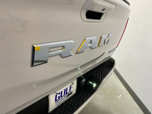 Used 2025 RAM 1500 Big Horn AWD/4WD image 17