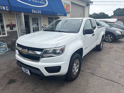 Used 2015 Chevrolet Colorado W/T RWD image 11