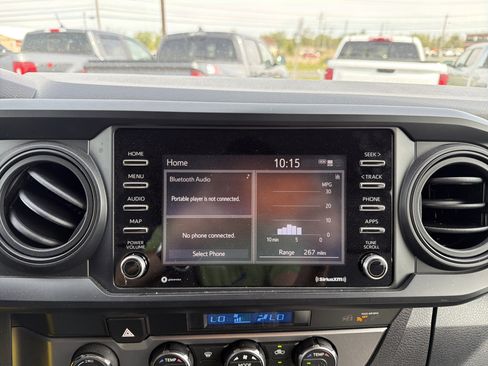 Used 2023 Toyota Tacoma SR AWD/4WD image 17