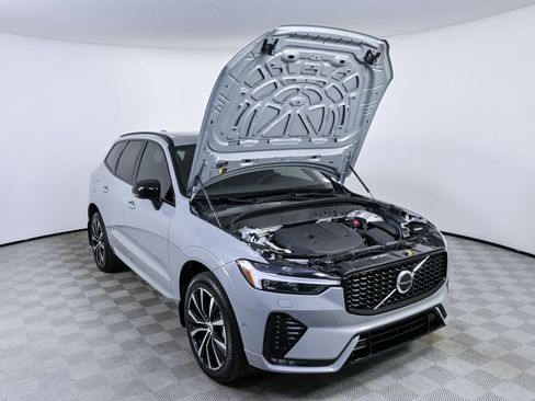 Certified 2024 Volvo XC60 B5 Plus w/ Climate Package AWD/4WD image 35
