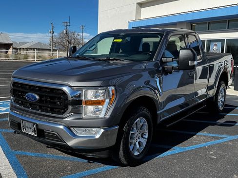 Used 2022 Ford F150 XLT w/ Equipment Group 301A Mid image 8