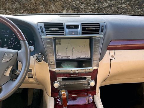 Used 2010 Lexus LS 460 AWD image 6