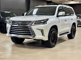 Used 2016 Lexus LX 570 4WD w/ Luxury Package video 1
