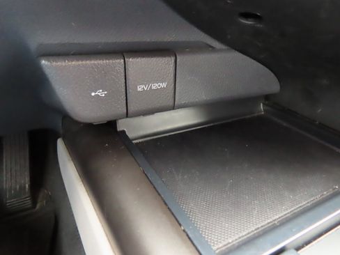 Used 2023 Toyota Camry LE image 24