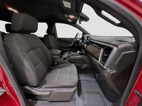 Used 2024 GMC Canyon Elevation w/ Convenience Package image 29