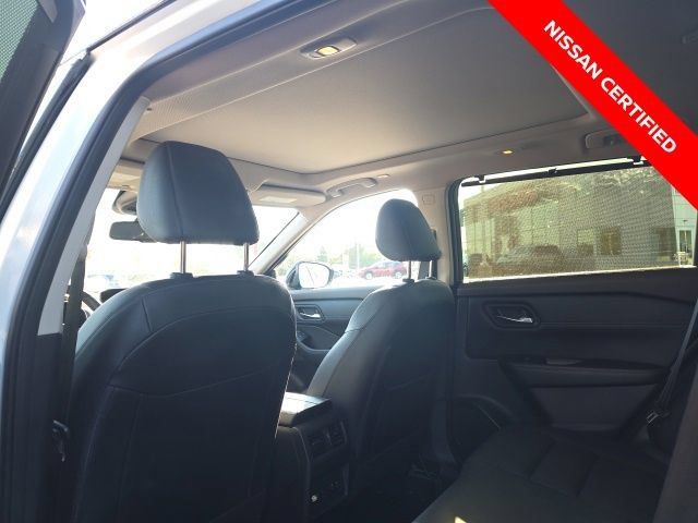 Certified 2023 Nissan Rogue SL w/ SL Premium Package AWD/4WD image 16