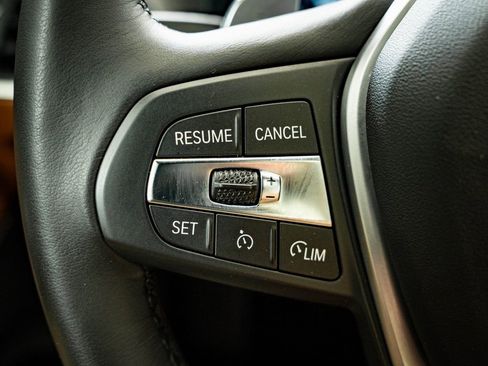 Used 2024 BMW 330i xDrive Sedan w/ Premium Package image 25