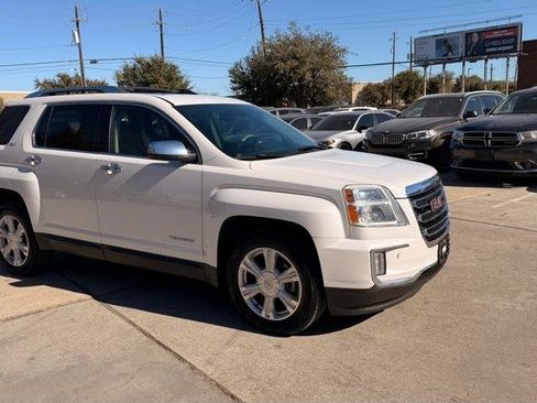 Used 2017 GMC Terrain SLT w/ Open Road Package image 3