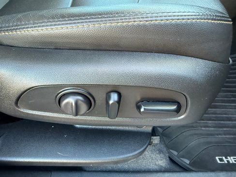 Used 2020 Chevrolet Equinox Premier image 14