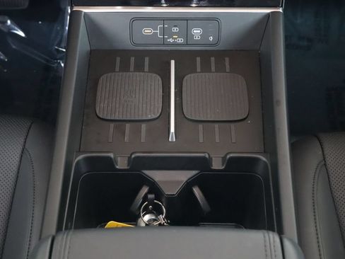 Used 2025 Hyundai Santa Fe SEL FWD image 28