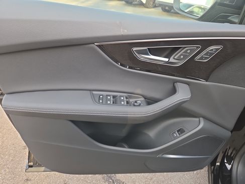 New 2026 Audi Q8 Premium Plus image 5