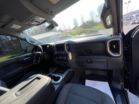 Certified 2022 Chevrolet Silverado 1500 RST w/ Convenience Package II image 12