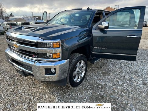Used 2018 Chevrolet Silverado 2500 LTZ w/ LTZ Plus Package image 3