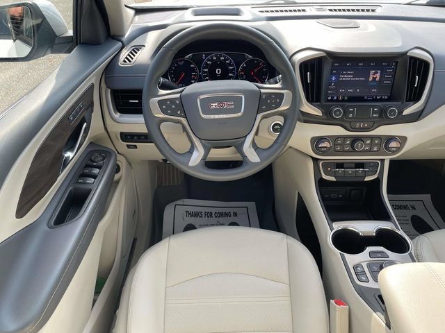Used 2024 GMC Terrain Denali AWD/4WD image 14