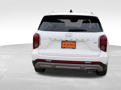 Used 2023 Hyundai Palisade SEL AWD/4WD image 6