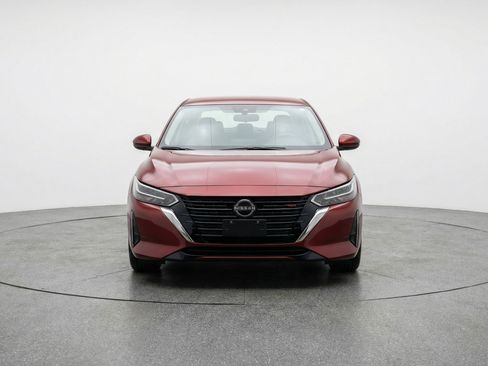 Used 2025 Nissan Sentra SV FWD image 2