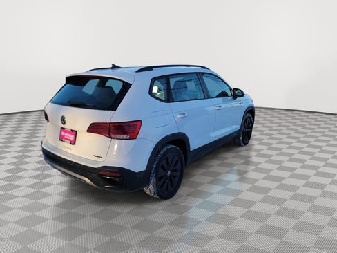 Used 2022 Volkswagen Taos S image 8
