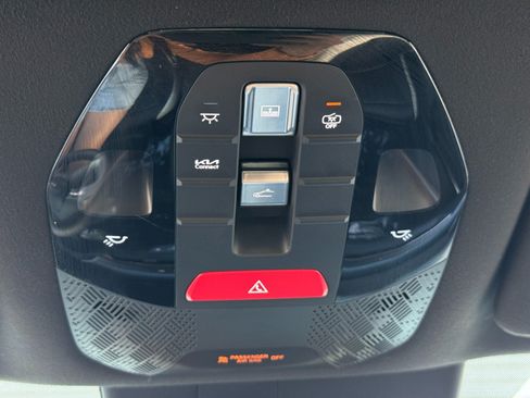 Used 2024 Kia EV9 GT-Line AWD/4WD image 34