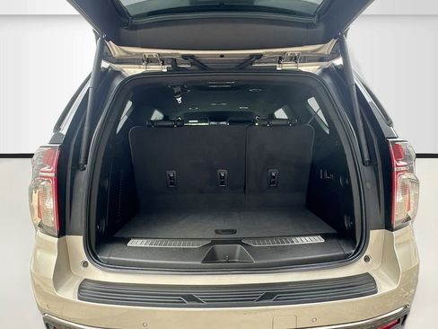 Used 2022 Chevrolet Tahoe RST w/ Luxury Package image 27