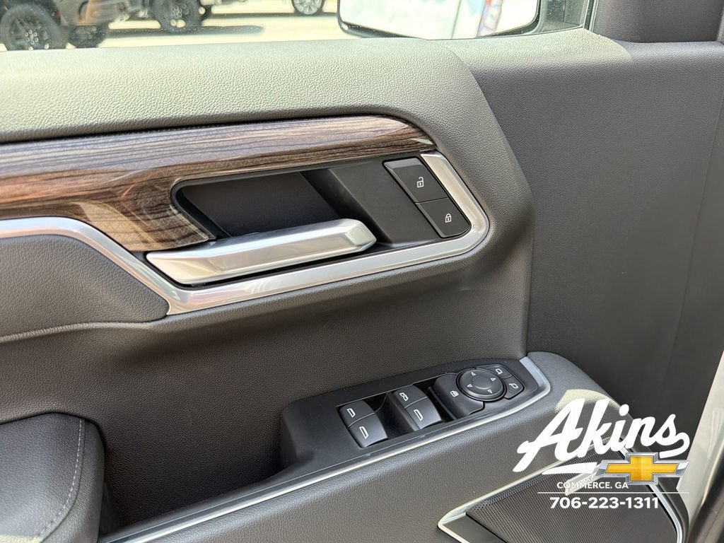 New 2026 Chevrolet Silverado 1500 RST w/ Redline Edition AWD/4WD image 10