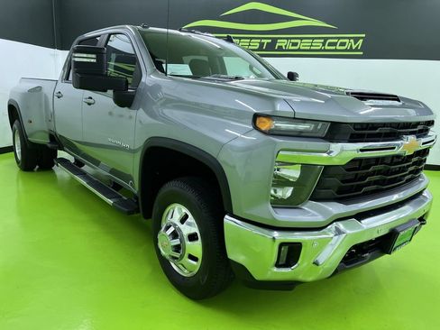 Used 2025 Chevrolet Silverado 3500 LT w/ Safety Package AWD/4WD image 2