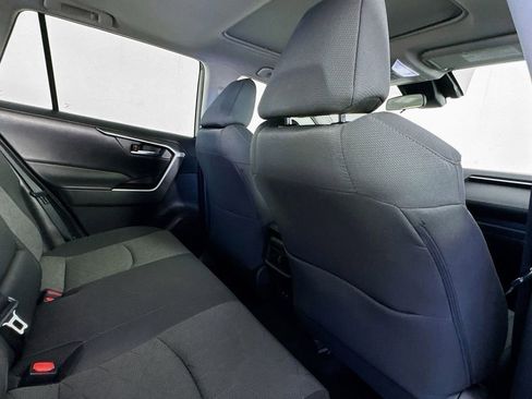 Used 2021 Toyota RAV4 XLE w/ Convenience Package image 25