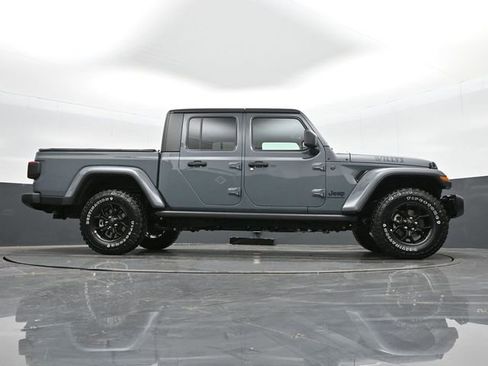 Used 2024 Jeep Gladiator Sport AWD/4WD image 37