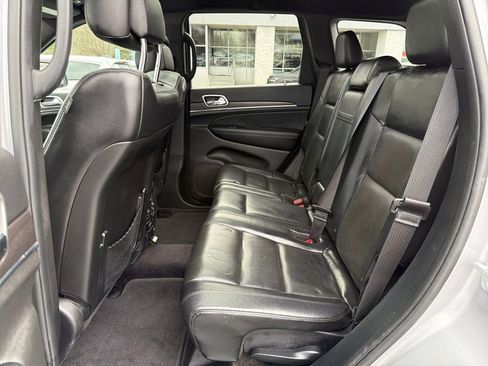 Used 2018 Jeep Grand Cherokee Limited image 14