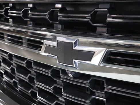 Used 2021 Chevrolet Tahoe Z71 w/ Z71 Signature Package AWD/4WD image 10