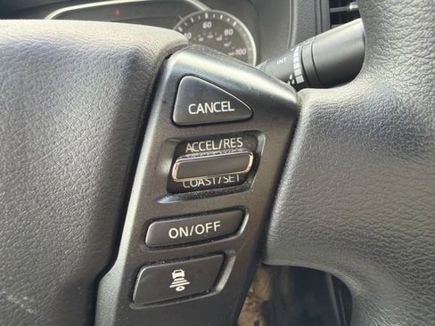 Used 2022 Nissan Frontier S w/ Technology Package RWD image 30