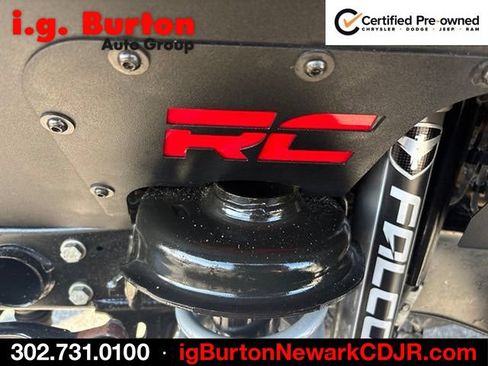 Used 2024 Jeep Wrangler Unlimited Rubicon AWD/4WD image 5