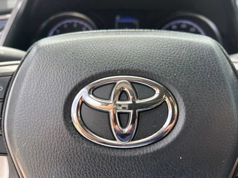Used 2023 Toyota Camry SE FWD image 25