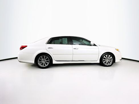 Used 2012 Toyota Avalon Limited image 10