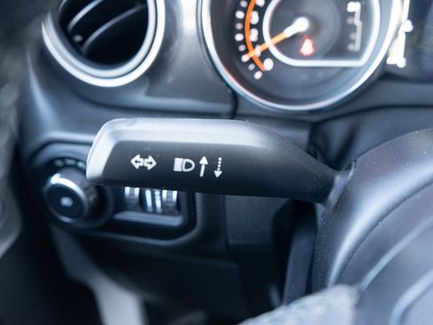 Used 2021 Jeep Wrangler Unlimited Sport image 23