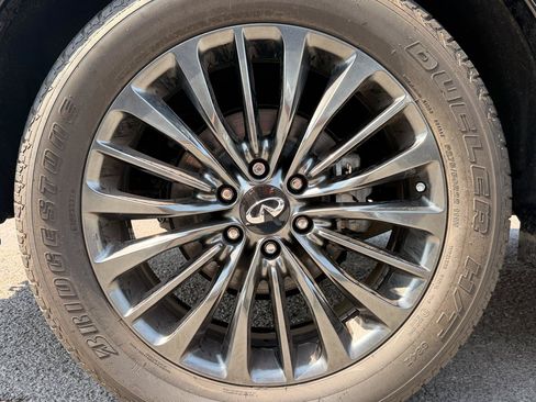 Used 2022 INFINITI QX80 Sensory w/ All-Season Package AWD/4WD image 10
